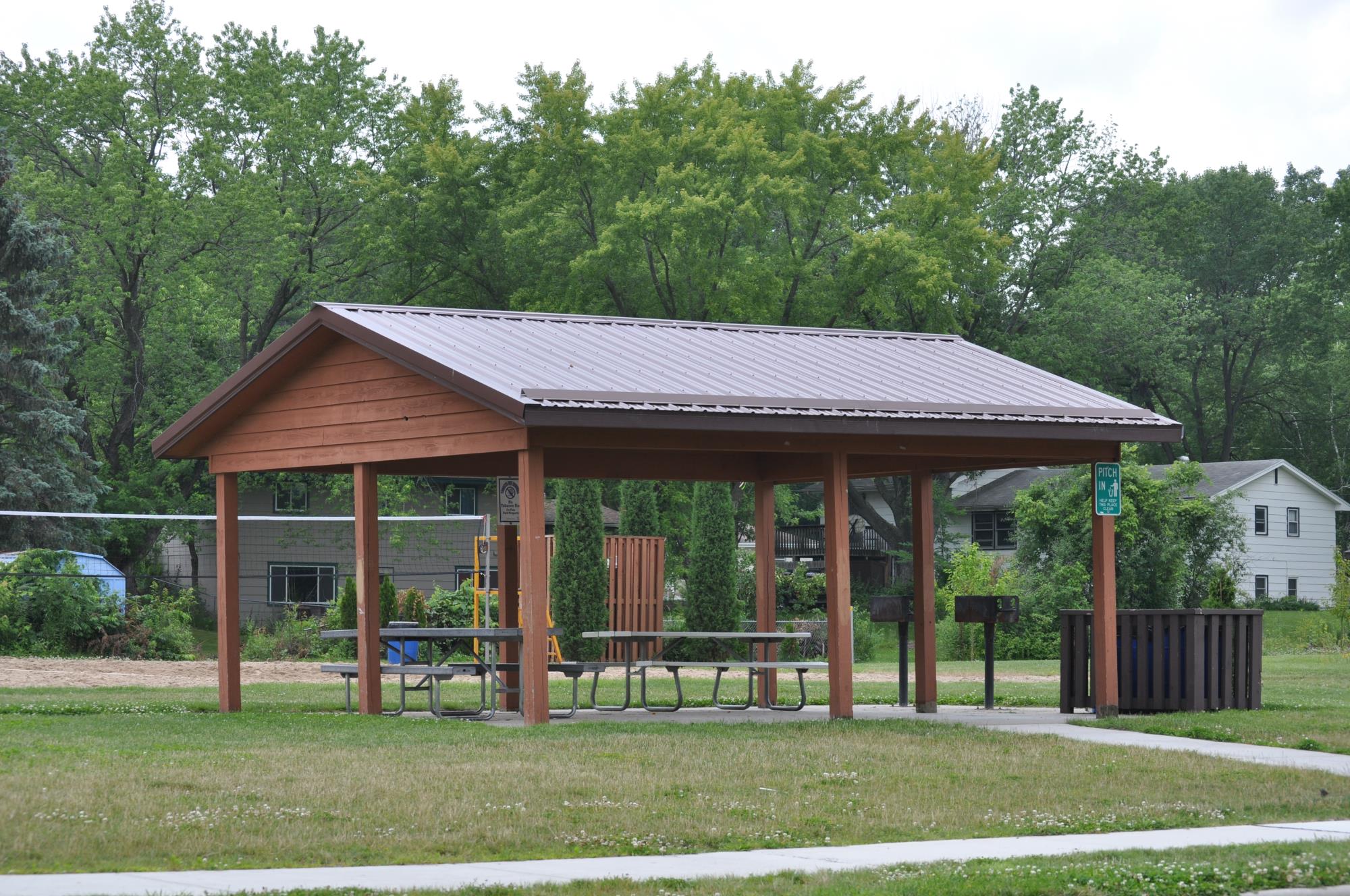 Hollywood Park shelter